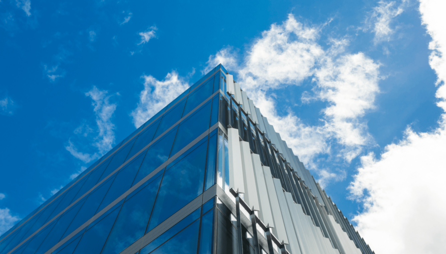 房市「軟著陸」開頭？央行喊話建商讓利，2026 下半年撿甜甜價的議價 3 招