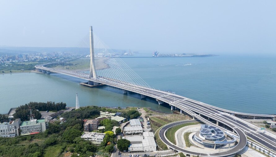 淡江大橋 5/12 通車！「淡江大橋工程美學特展」同步開展