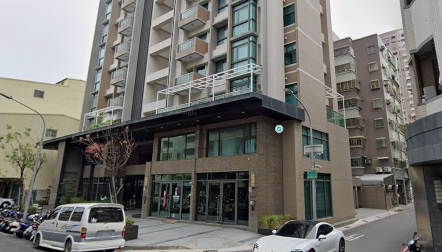 建商終於撐不住了？高雄左營預售價重回30萬地板價，18個月來第一次