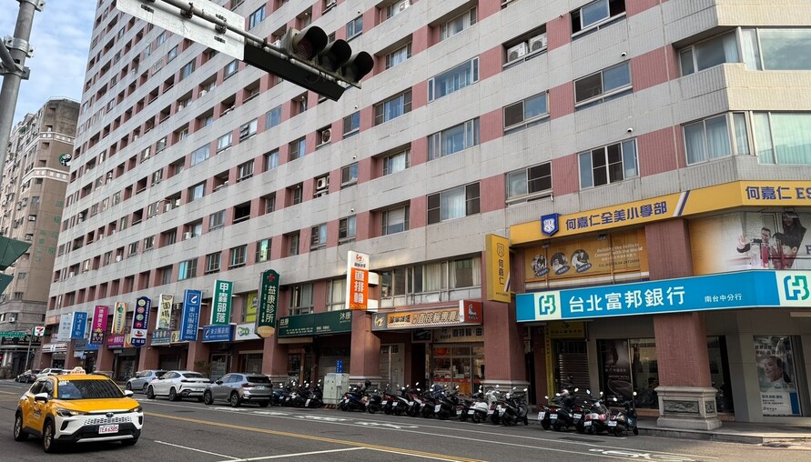 增貸被卡、轉貸卻搶破頭？央行信用管制下房貸市場出現「雙標現象」引爆爭議