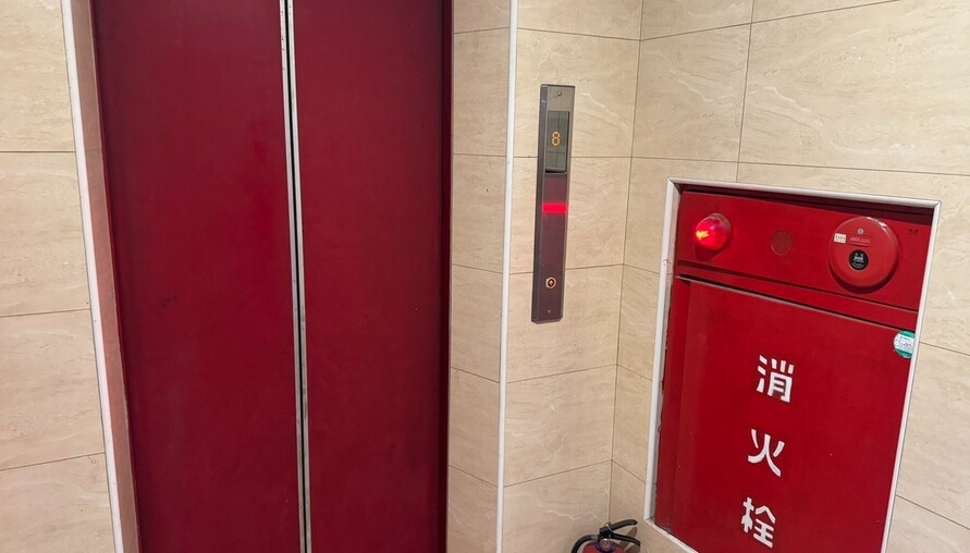 管委會鎖電梯逼住戶搬家？北市社區主委遭起訴　專家：區權會決議不是法院判決
