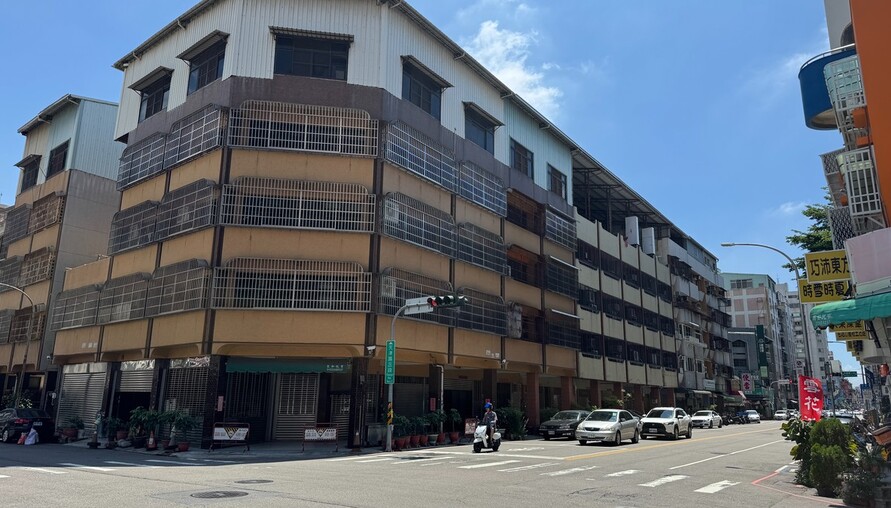 頂樓漏水誰出錢？管委會推給住戶「只賠一半」 法院判決：區權會決議也不能免責
