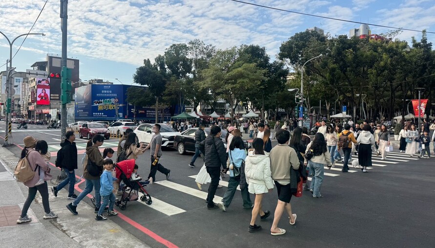 看完少子化社論，小編有感：政府不是沒補貼，而是家庭感受不到完整支持