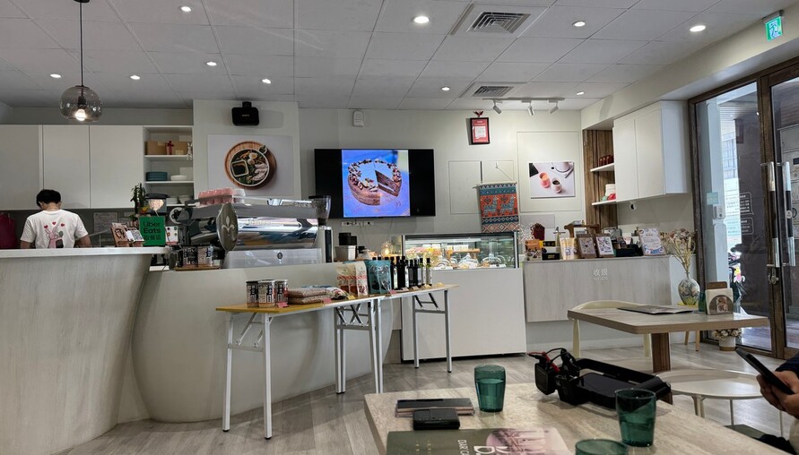 富人靠股利、年輕人靠貸款追股市？資金磁吸效應擴大　房貸族與中小企業先有感