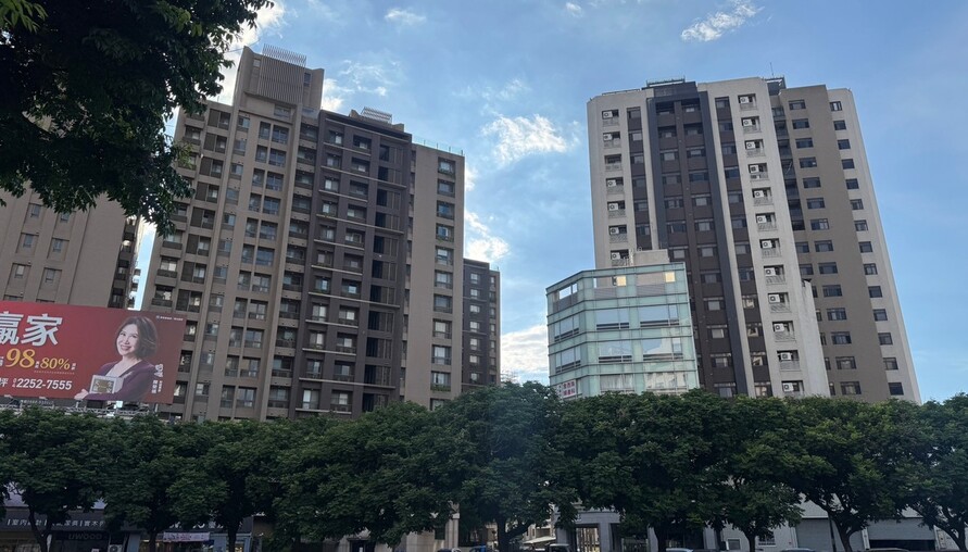 社宅是豪車俱樂部！只查所得、不查資產，「排富制度」排誰？
