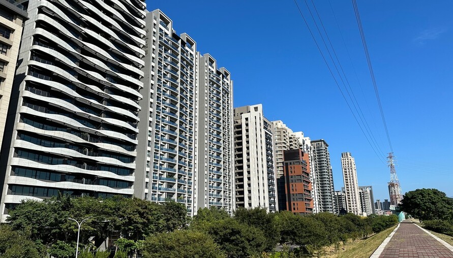 非六都房貸壓力小? 這兩縣市晚一年買房貸多扛逾百萬青年人口流失? 非六都房市靠這群人支撐