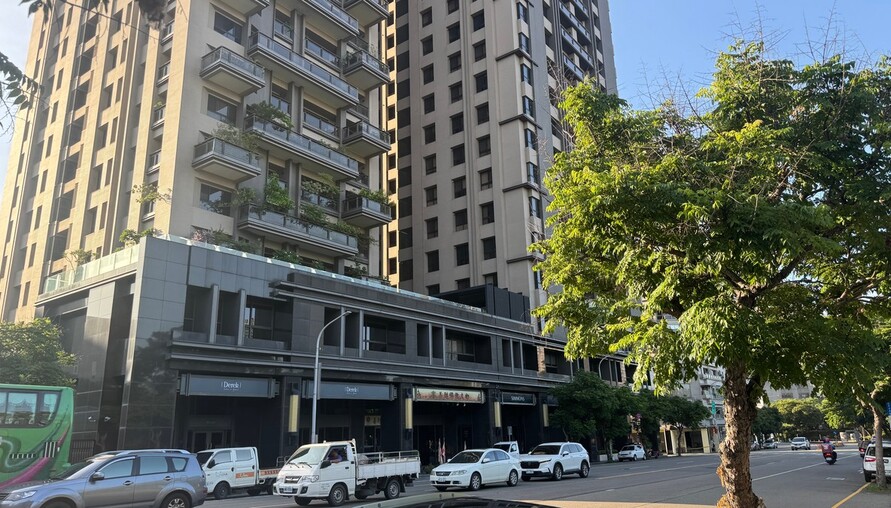 房市只剩兩種人？富人買豪宅、首購擠16坪　最慘是「不上不下」換屋族