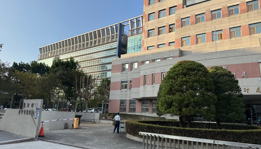 房市稅收「一紅兩黑」藏玄機？7月房地合一稅又翻黑、土增稅續探底 財政部只說契稅好 卻不敢提的兩個數字