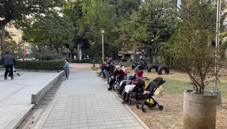 60+換房養老怎麼挑？專家：電梯、低樓層、近醫院還不夠 這8件事更重要