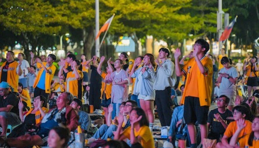 中信兄弟背水一戰！台灣大賽G4今晚開打　台中市府1300吋大螢幕直播、啦啦隊到場應援