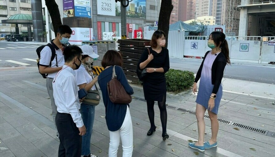 簽約當天被要求「全額付清仲介費」合理嗎？