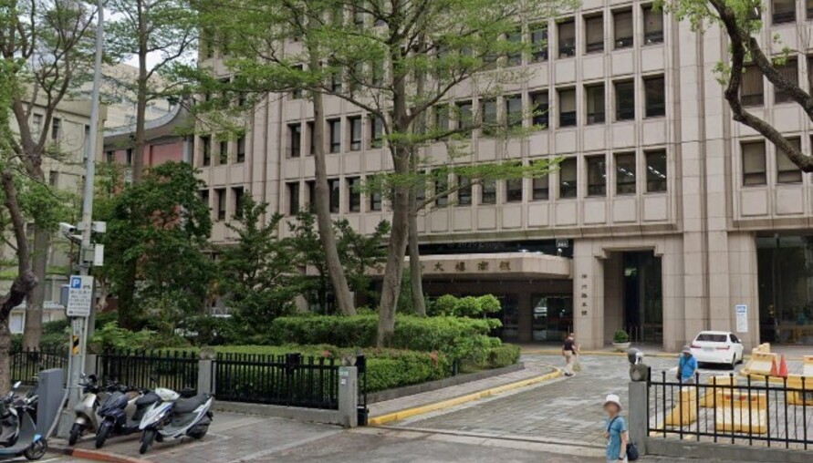 史上最大交屋潮來襲！7萬戶交屋撞上限貸令 專家示警：違約潮恐爆雷