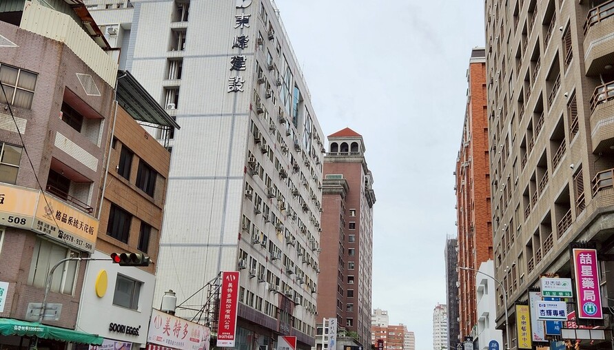 少子化警報響起！行政院推婚育宅與補貼新政盼解年輕世代養不起困境