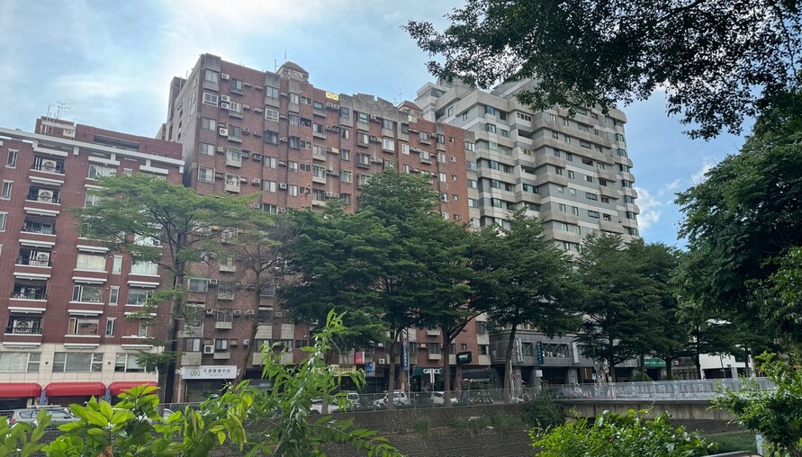 房市真的冷了！六都過半行政區下跌　專家示警：中南部「超漲區」恐再跌1成