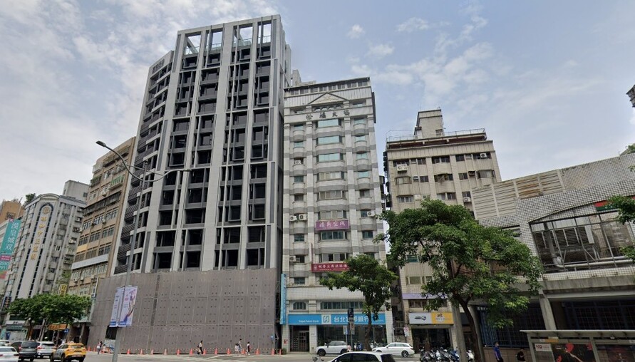台北房市交易量暴跌四成！住宅價格連三跌 每坪64.36萬撐不住 