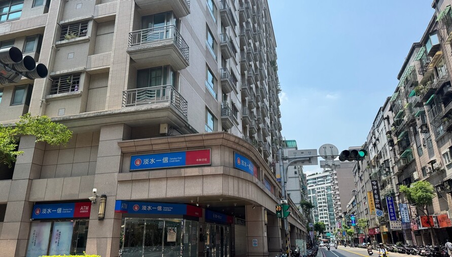 從信義區30K套房到新北三房平租，一場租屋市場的雙城記 