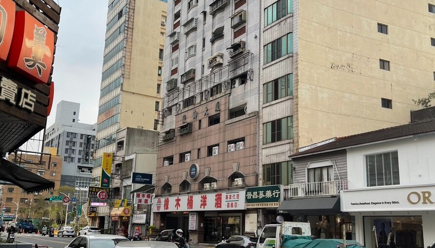 嘉義買家怒控「平面車位變機械坑」！ 仲介推託不處理、違法使用甩鍋買方
