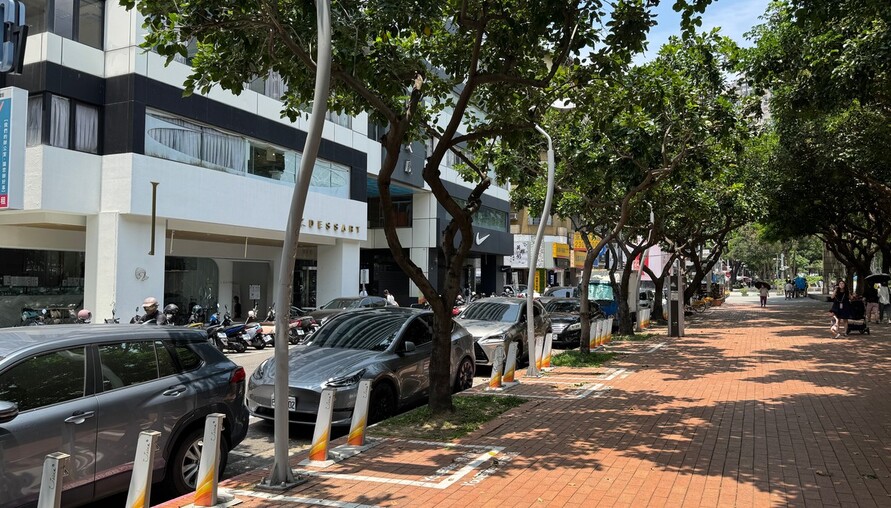 建商霸凌住戶實錄!雲林建案一樓停車場變店面,住戶被嗆 檢舉我啊 | M傳媒