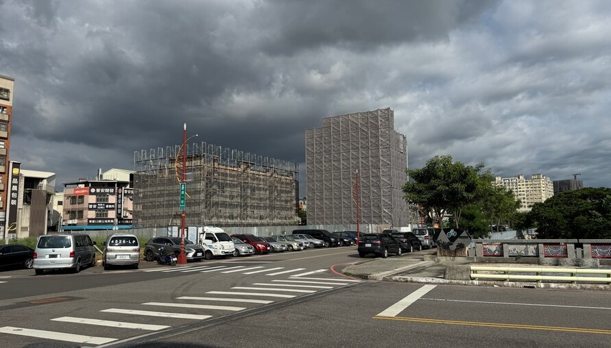 房仲兼差跑外送、建商倒地不起!房市陷入「沒有方向期」| M傳媒