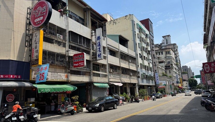 簽約時說得天花亂墜,現在卻像被丟進冷宮!專約變「孤兒」內幕曝光 | M傳媒