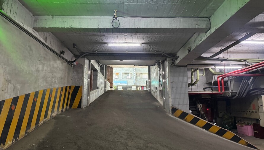 虛坪改革來襲！停車位糾紛恐爆 專家示警「沒買車位不准用車道」 | M傳媒