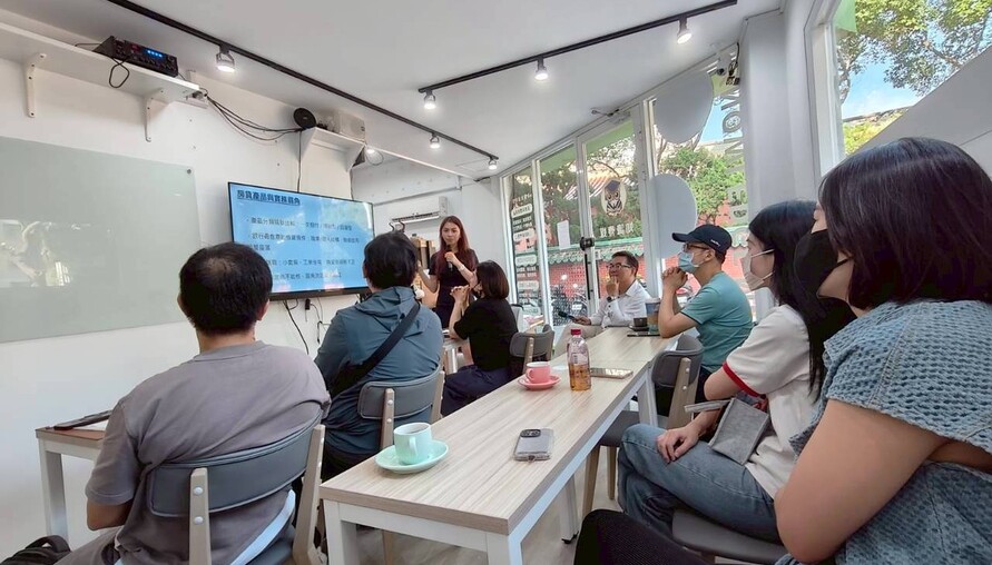 神秘「見面談」曝光！買賣雙方隔小房間，房仲心理戰全程操控 | M傳媒