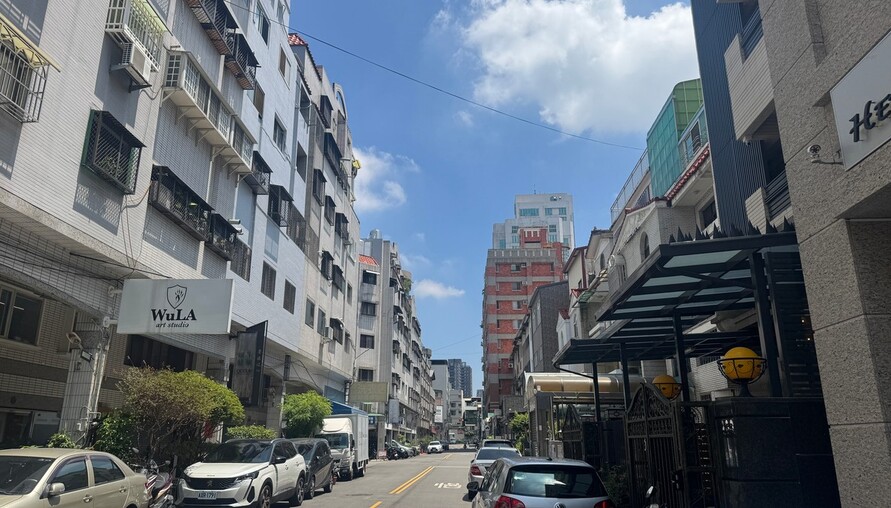 「我只是叫他務實一點，結果被封鎖！」苦勸朋友買房被拉黑！等待族越等越退縮「從透天看到小套房」... | M傳媒