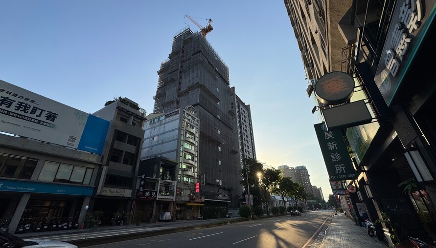 「降價也難救？『滯銷屋』大調查：全台上百鄉鎮陷『無效資產』危機」 | M傳媒