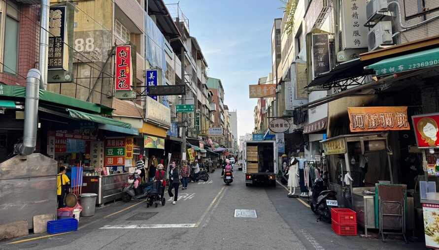 房市低迷拉經濟後腿 不動產業連三季衰退成GDP「拖油瓶」 | M傳媒