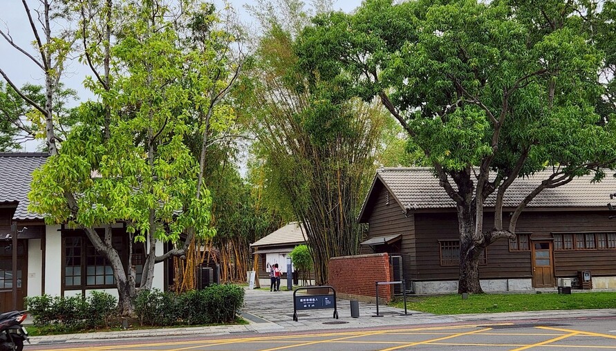 「基本功也在哭！」網友怒轟行業亂象：把基本責任當功勞，你也是少子化那把刀 | M傳媒