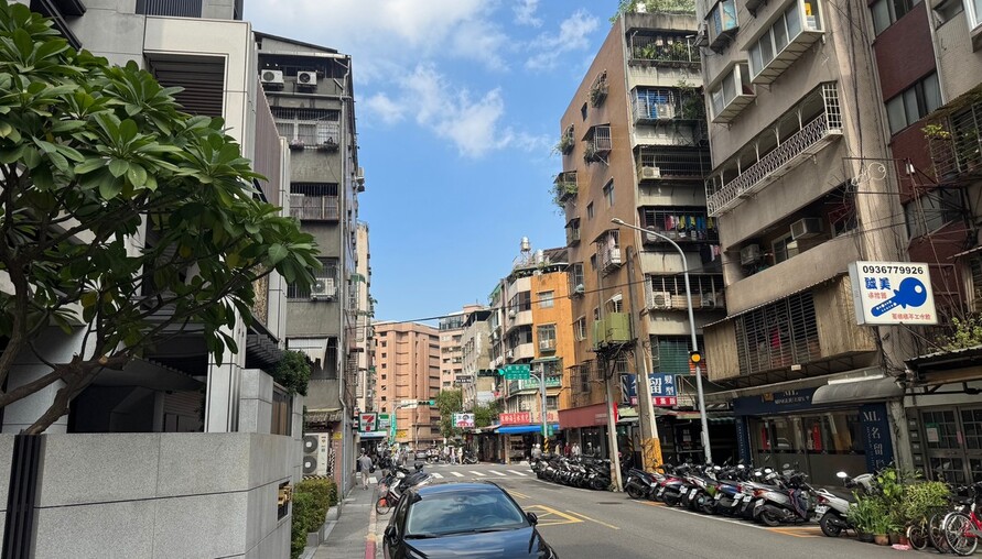 經營權之爭煙硝再起？中工否認結盟新美齊 與寶佳檯面下的諜對諜大戰 | M傳媒