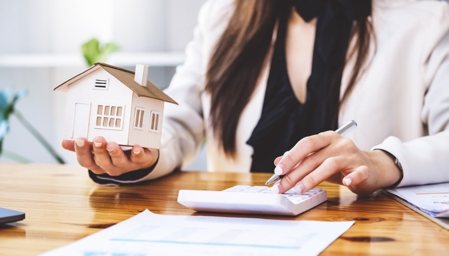 【M傳媒】超高齡社會來臨，年輕人該租還是買？政府新政能救你嗎？