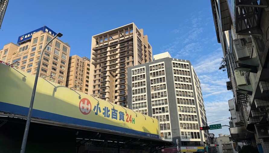 逆風中的交易新常態：當「只賺不賠」神話破滅，賣方讓利成為市場破口 | M傳媒