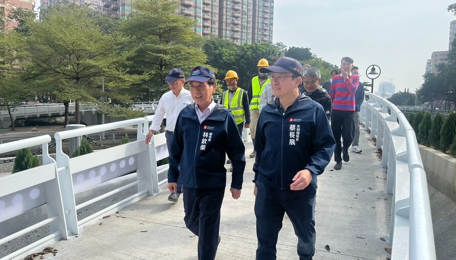 愛河河堤公園改善分區推動 林欽榮副市長視察首區啟用成果