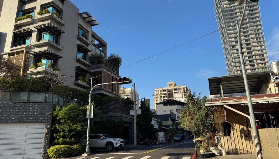 年初賣房、年底買回來：他為什麼一點都不怕房價跌？ | M傳媒