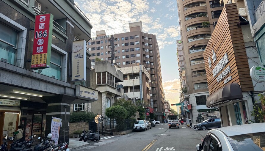 冷的是自住客，熱的是法人錢：2026年房市不是崩盤，是分流 | M傳媒