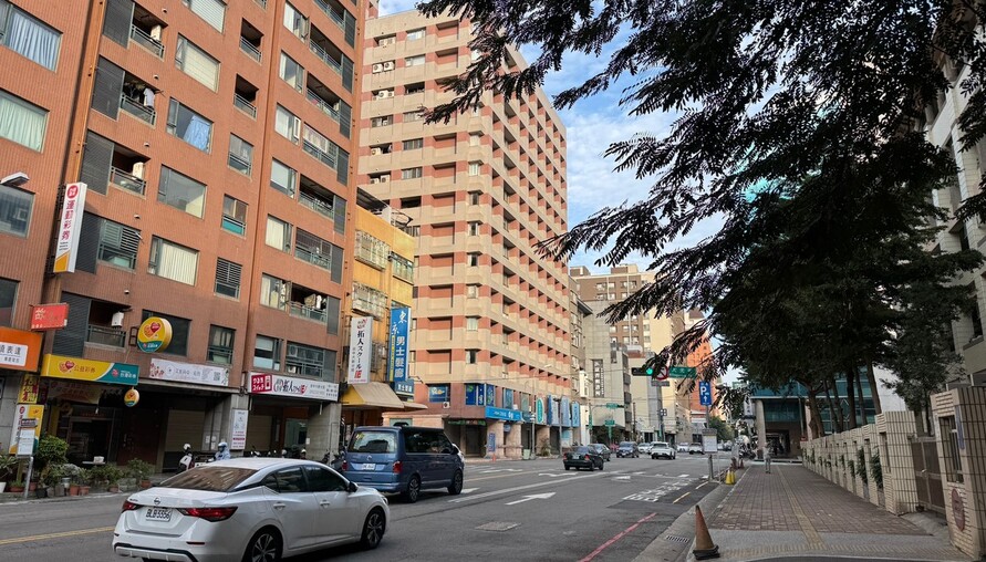 服務保障？中古屋交易「仲介定型化契約」缺位，網嗆；內政部快生出來 | M傳媒