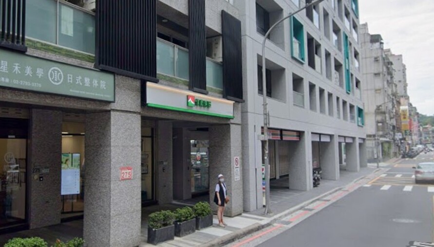 不只賣房子！房仲實驗店結合AI與共享空間　來客量暴增7倍 | M傳媒