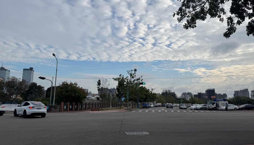 社宅不必全擠蛋黃區？賣厝阿明「蛋白區造鎮」分散人口、打造生活圈 | M傳媒