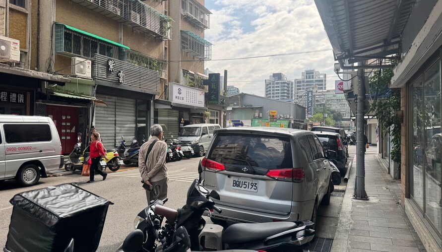 房價跌、租金飆！小資族租房壓力爆表