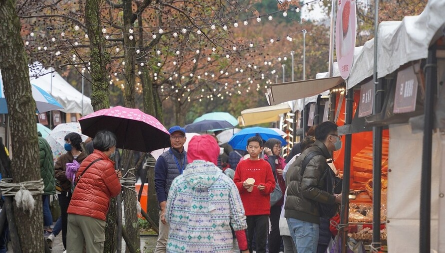 「新北超有料 金馬舞好康」新北年貨市集熱鬧登場千元年貨一元起標 滿額抽萬元年菜