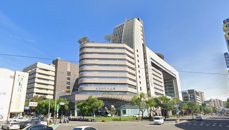 102歲人瑞婚姻風波：看護爭權？子女過界？社群熱議誰對誰錯