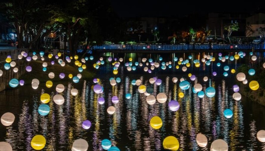 月津港燈節「雲端光景」浪漫啟燈點亮鹽水夜色 黃偉哲邀全國民眾親身體驗台南之美