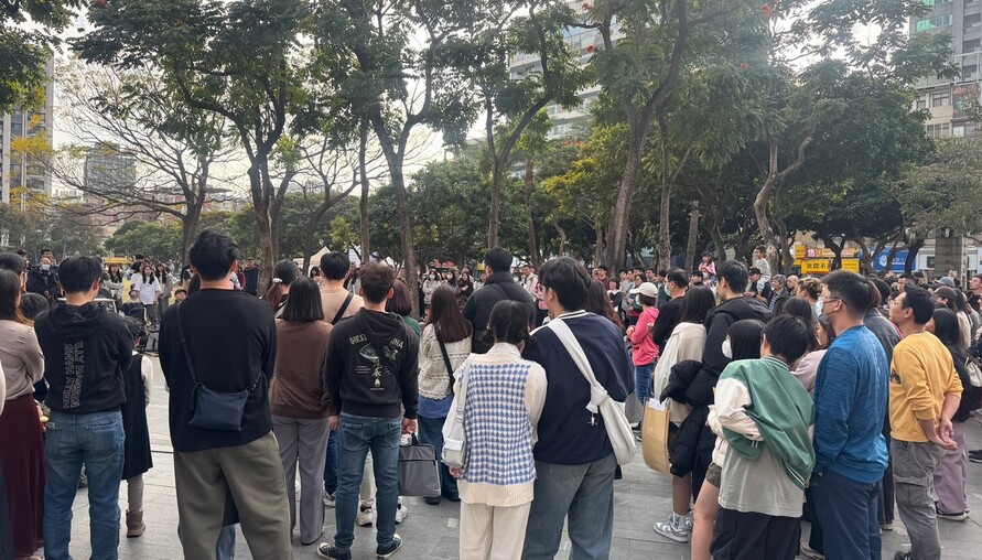 台灣人口連25個月負成長：一座加速傾斜的天平，正壓垮誰的未來