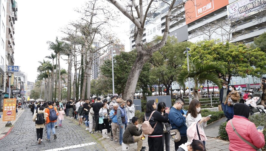 「2026新竹過好年」元宵晚會登場 高虹安市長與RODY跳跳馬陪市民嗨翻元宵夜