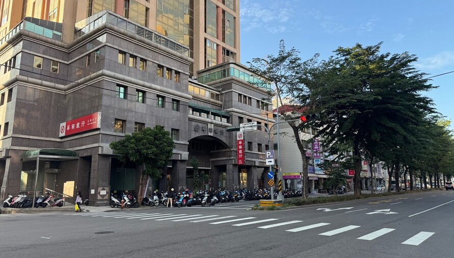 房子不好賺？笑死，利息租客繳、本金當存錢，租越久房東越爽！