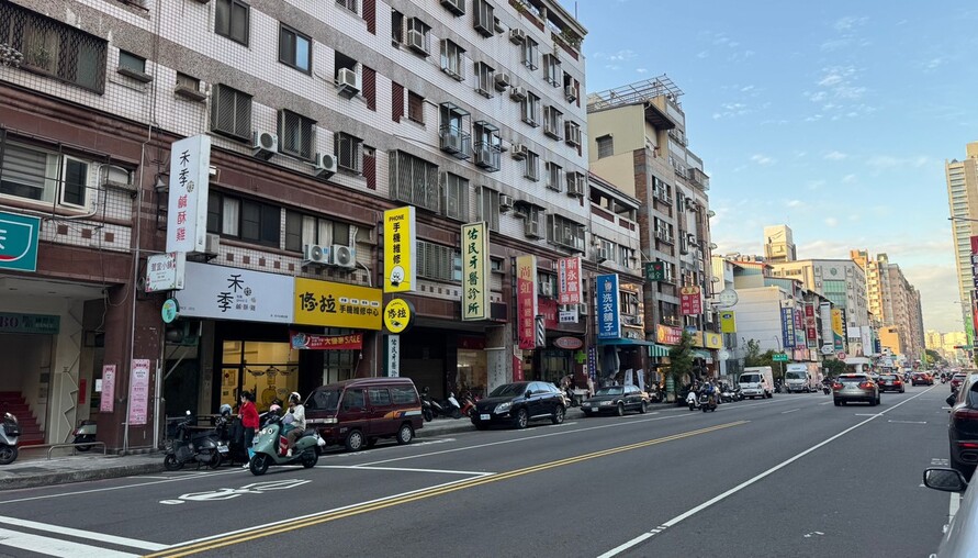 斜槓房仲的真實人生：早上外送、下午賣房、晚上繼續送，他說：只有相信，才會看見