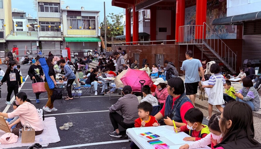 九華山地藏庵親子寫生比賽溫馨登場　傳承畫都精神、共繪元宵之美