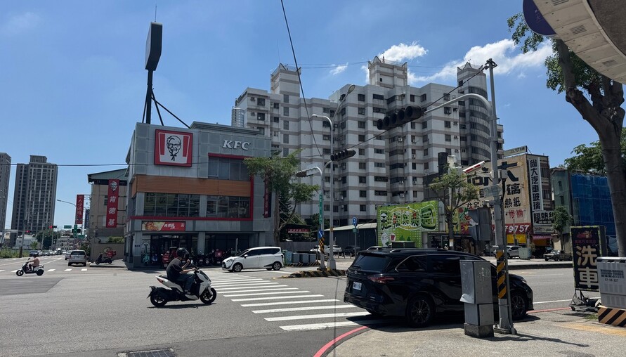 頂樓基地台問題：買了能要求拆除嗎？法律給你的答案是「可以」