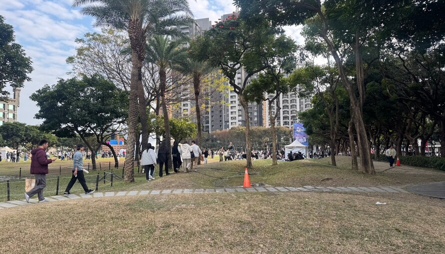 社宅蓋太好，誰還想租一般房子？一個「居住正義」背後的尷尬問題